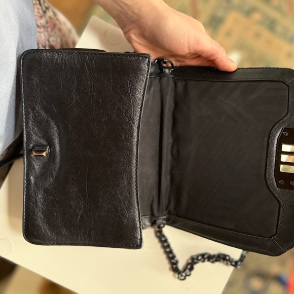 Rebecca Minkoff Chevron Quilted Small Love crossbody bag in black leather - Picture 6 of 10